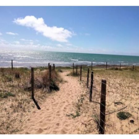 Les Pieds Dans L'Eau Acces Direct A La Plage La Cotinière Exterior foto